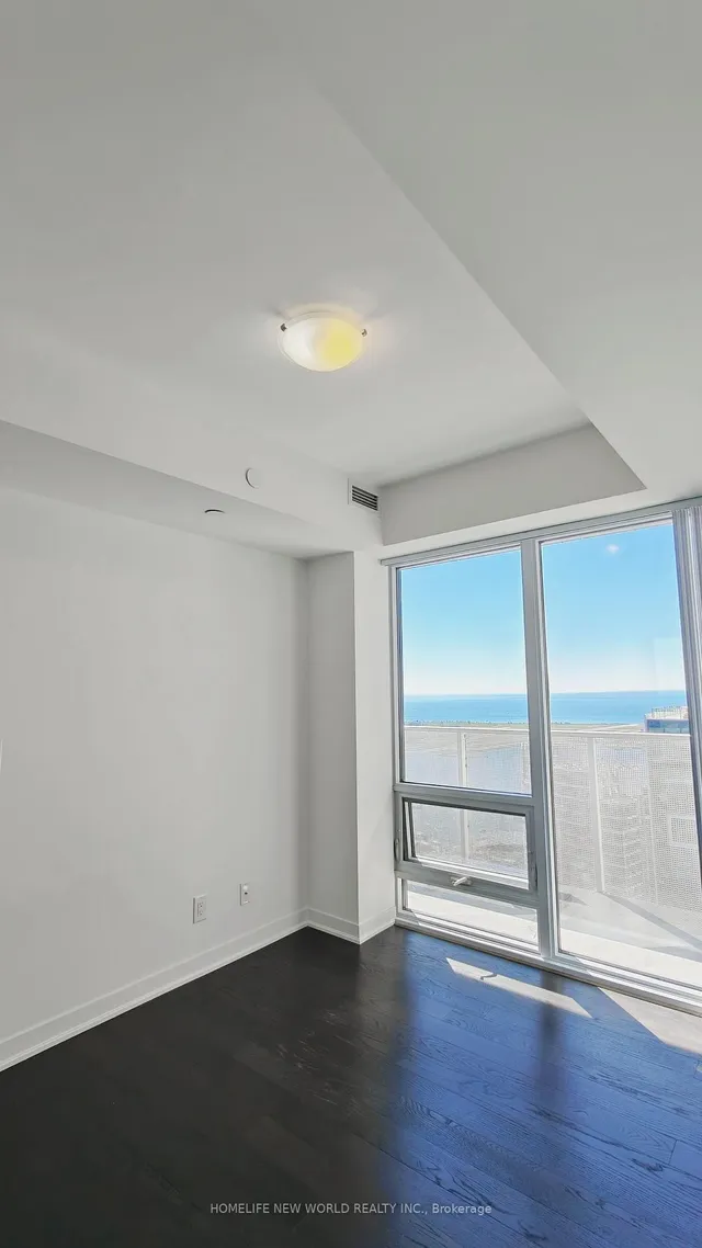 Additional image 9 of 88 Harbour St Unit 4810