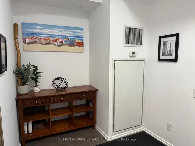 Additional image 7 of 783 Bathurst St Unit 814