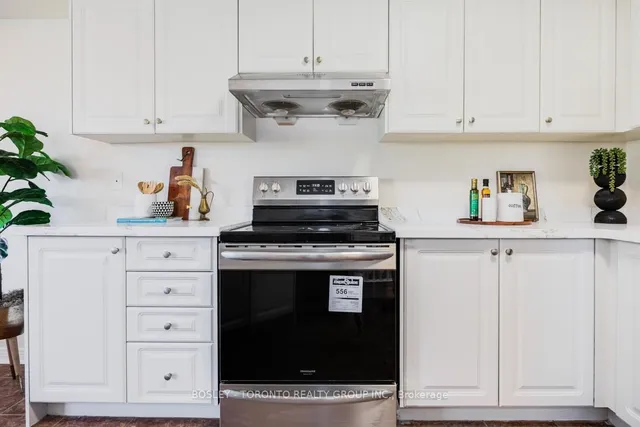 Additional image 25 of 93 Wilkes Cres