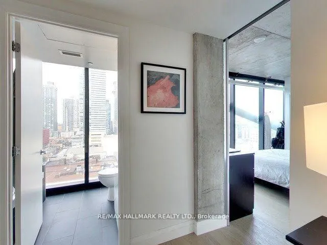 Additional image 17 of 224 King St Unit 1407