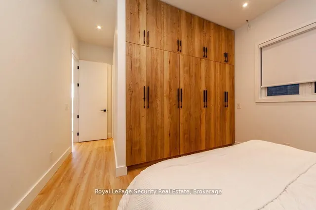 Additional image 17 of 70 Chamberlain Ave