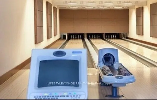 Additional image 18 of 5 Northtown Way Unit 909