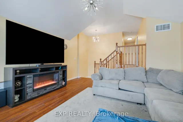 Additional image 9 of 992 Copper Leaf Cres