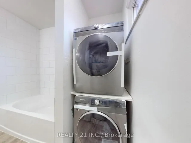 Additional image 30 of 40 Rexdale Blvd Unit 2