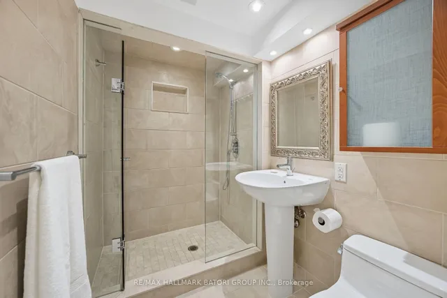 Additional image 27 of 458 St Clements Ave