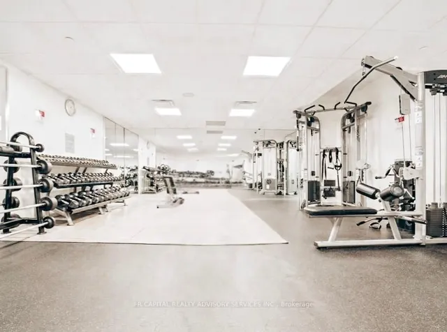 Additional image 14 of 701 King St Unit 813