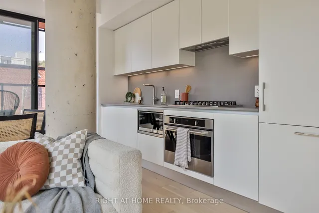 Additional image 7 of 2720 Dundas St Unit 208