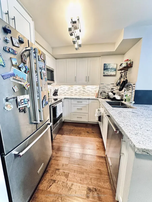 Additional image 35 of 10 Queens Quay Unit 408