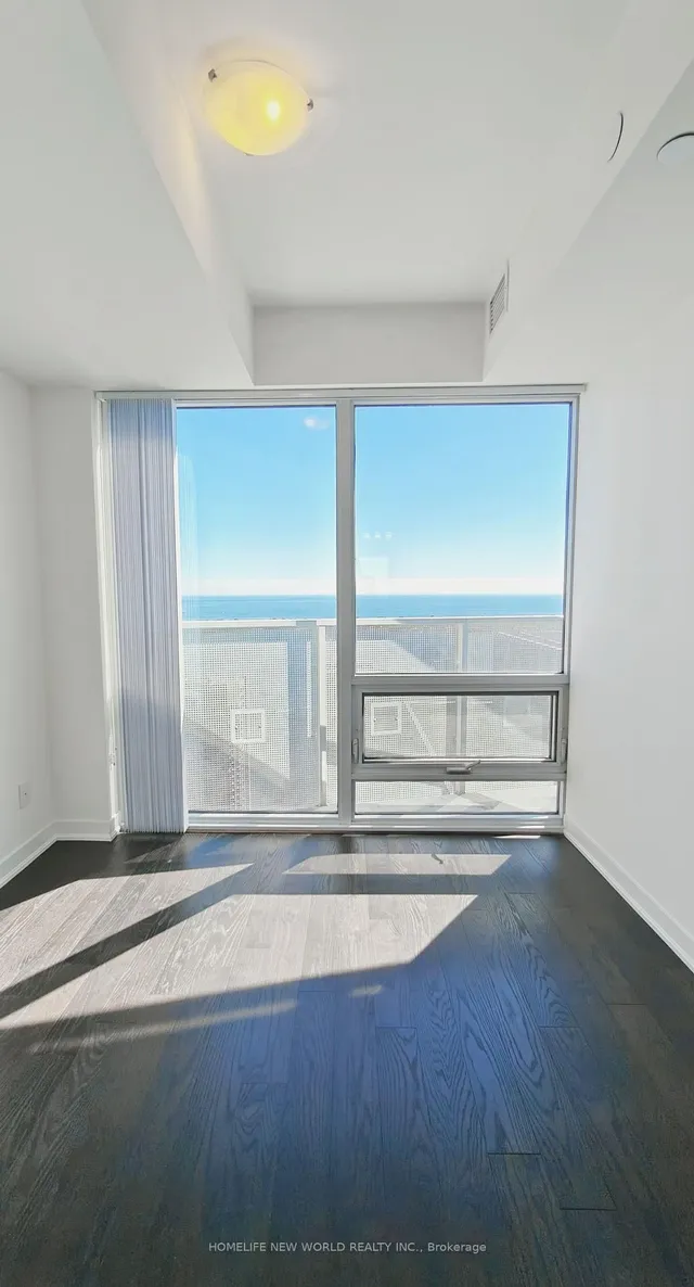 Additional image 13 of 88 Harbour St Unit 4810