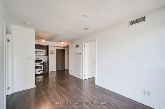Additional image 13 of 68 Abell St Unit 727
