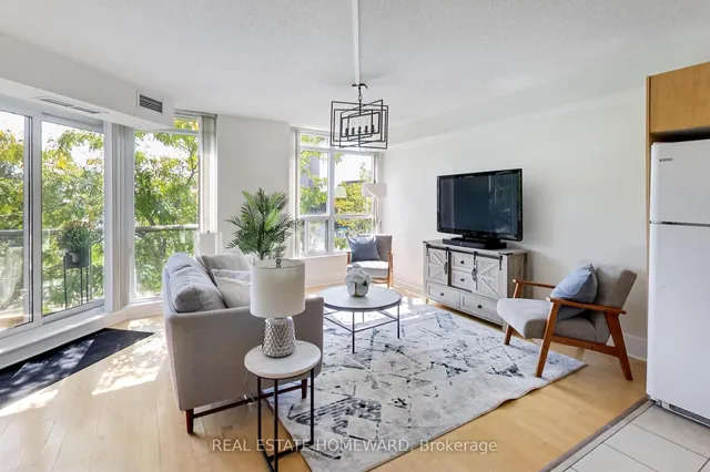 Additional image 5 of 550 Queens Quay Unit 201