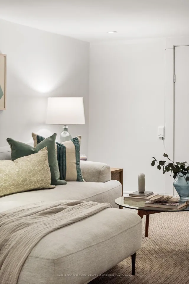 Additional image 25 of 386 Crawford St