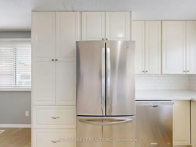 Additional image 12 of 187 Broken Oak Cres