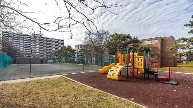 Additional image 44 of 40 Sunrise Ave Unit 104