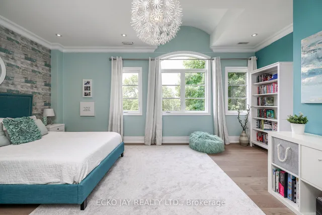 Additional image 17 of 24 Hirondelle Pl