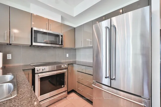 Additional image 7 of 16 Yonge St Unit 3109