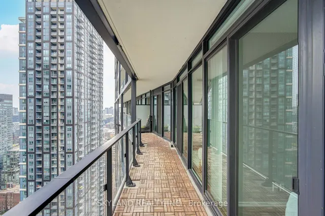 Additional image 28 of 125 Peter St Unit 3211