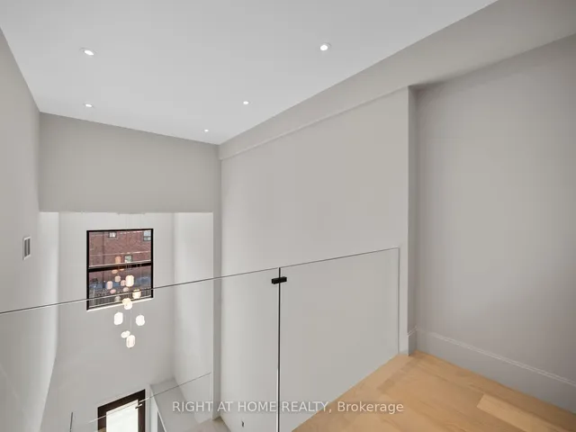 Additional image 38 of 57 Alameda Ave