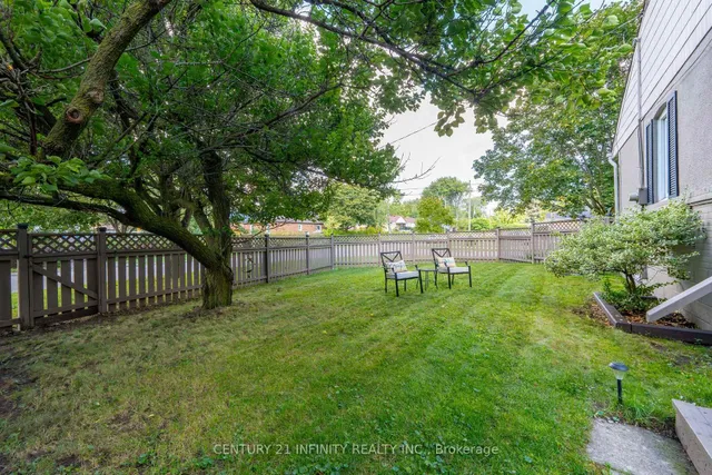 Additional image 35 of 43 Colonial Ave