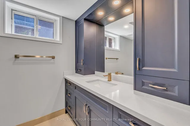 Additional image 33 of 6 Hentob Crt