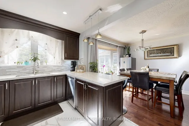 Additional image 12 of 49 Magellan Dr