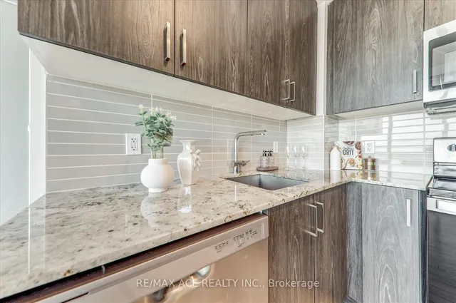 Additional image 19 of 20 Meadowglen Pl Unit 2606