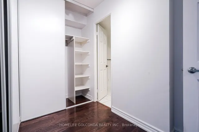Additional image 18 of 45 Carlton St Unit 1606