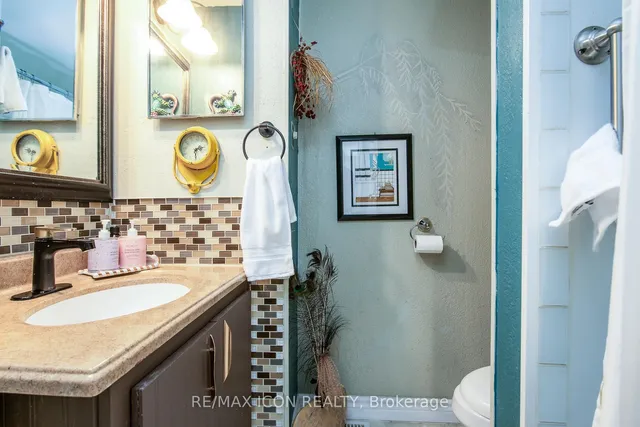 Additional image 14 of 568 Strasburg Rd