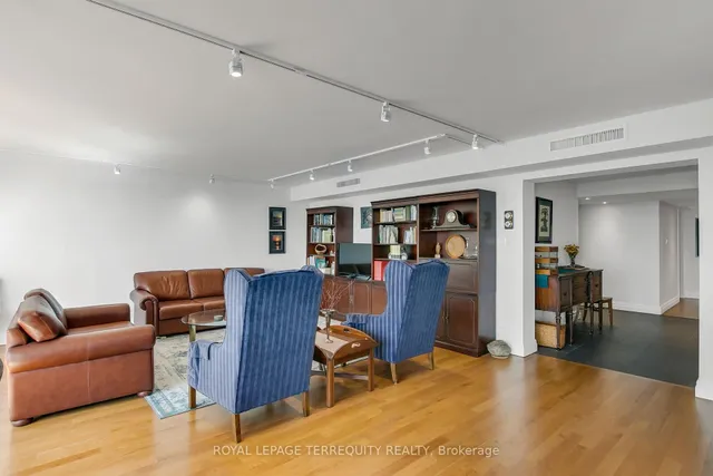 Additional image 14 of 55 Harbour Sq Unit 2311