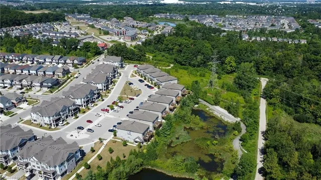 Additional image 40 of 115 South Creek Dr Unit 4A