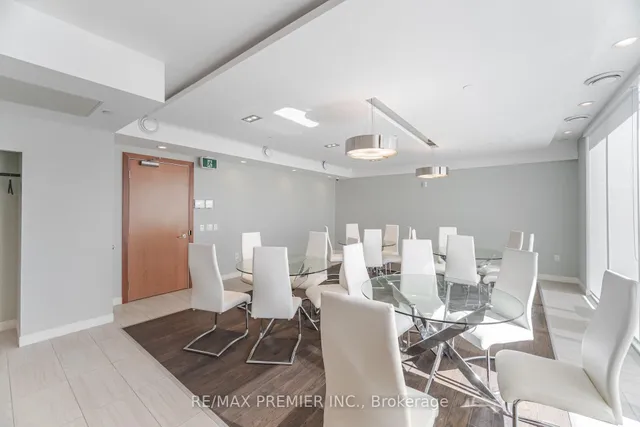 Additional image 41 of 2800 KEELE St Unit TH 107