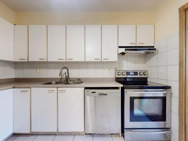 Additional image 16 of 360 Ridelle Ave Unit 410