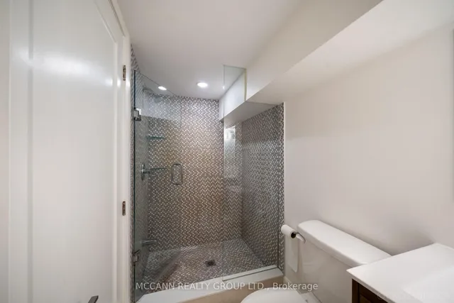 Additional image 38 of 217 Pearson Ave