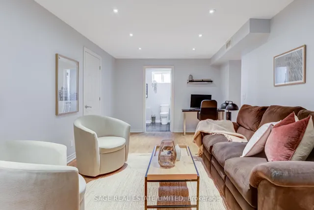 Additional image 28 of 48 Shropshire Dr