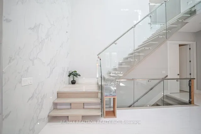 Additional image 40 of 263 East Ave