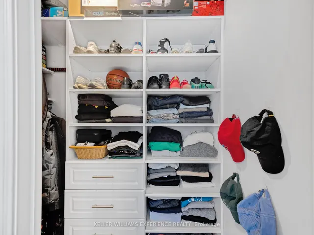 Additional image 23 of 5233 Dundas St Unit 2315