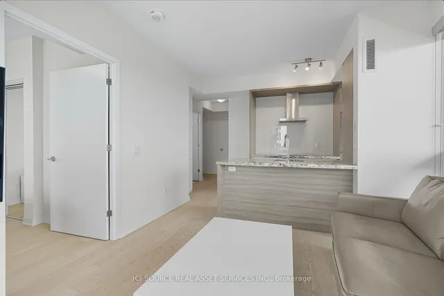 Additional image 9 of 2221 Yonge St Unit 3109
