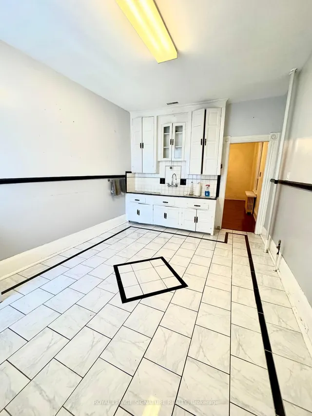 Additional image 8 of 203 Euclid Ave