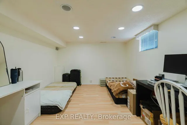 Additional image 39 of 30 Ronway Cres