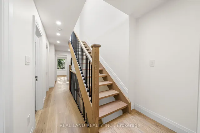 Additional image 25 of 30 Winnifred Ave