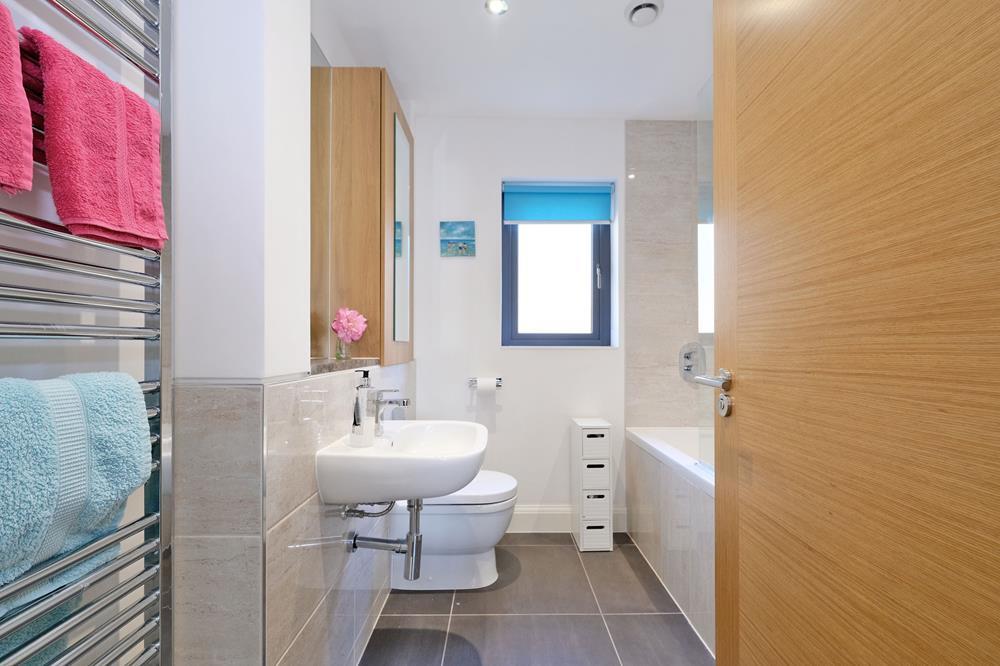 Additional image 9 of Waterton Lawn, Stoneywood, AB21