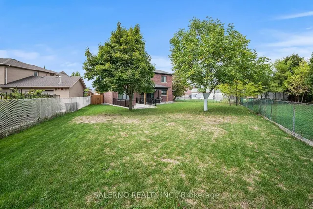 Additional image 45 of 11 Compton Cres