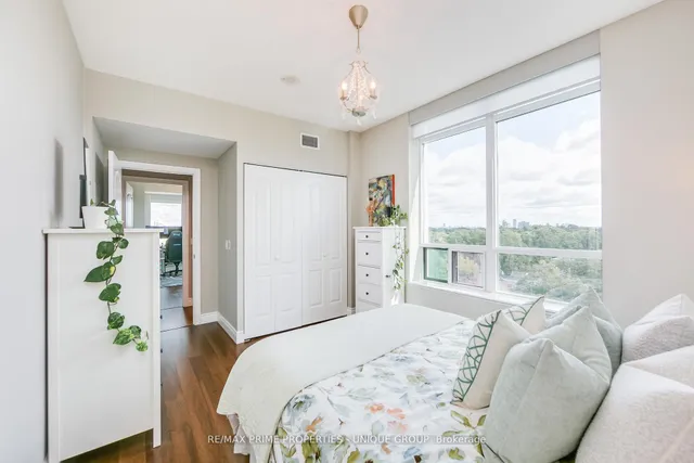 Additional image 11 of 319 Merton St Unit 904