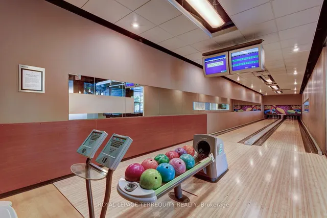 Additional image 44 of 35 Mariner Terr Unit 709