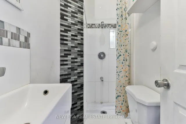 Additional image 8 of 4064 Lawrence Ave Unit 602