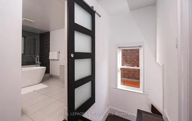 Additional image 17 of 151 Forman Ave