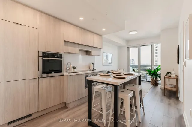 Additional image 10 of 39 Roehampton Ave Unit 2902