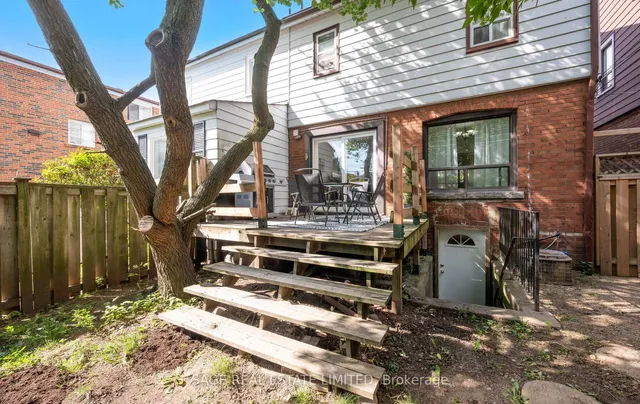 Additional image 30 of 33 Avonlea Blvd