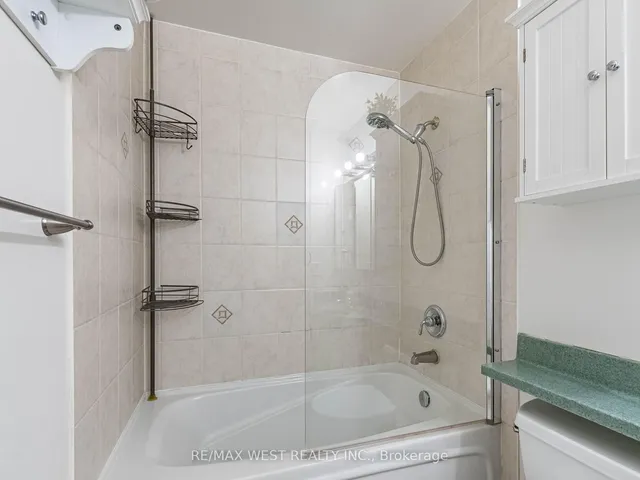 Additional image 31 of 9 Michael Power Pl Unit 101