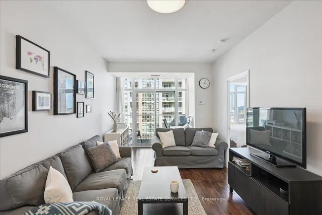 Additional image 4 of 85 East Liberty St Unit 1608